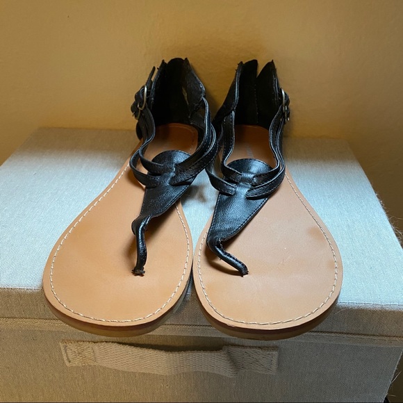 Old Navy strappy black sandals with zipper back - Picture 2 of 7